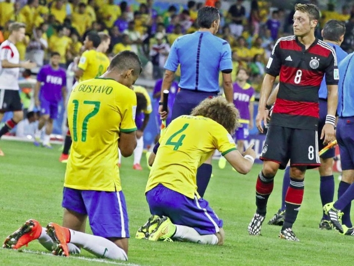 Modo Mundial: El dueño de casa fuera de la fiesta