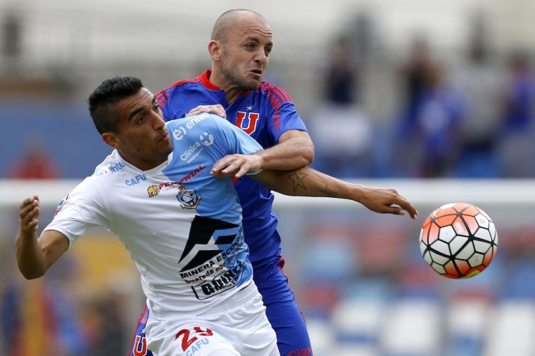 Tibio empate marcó el debut azul en el Clausura