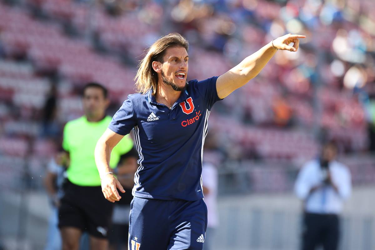 El entrenador argentino comentó cómo se vivió esta semana complicada para el plantel y de qué manera prepara el encuentro frente a Audax Italiano este sábado.