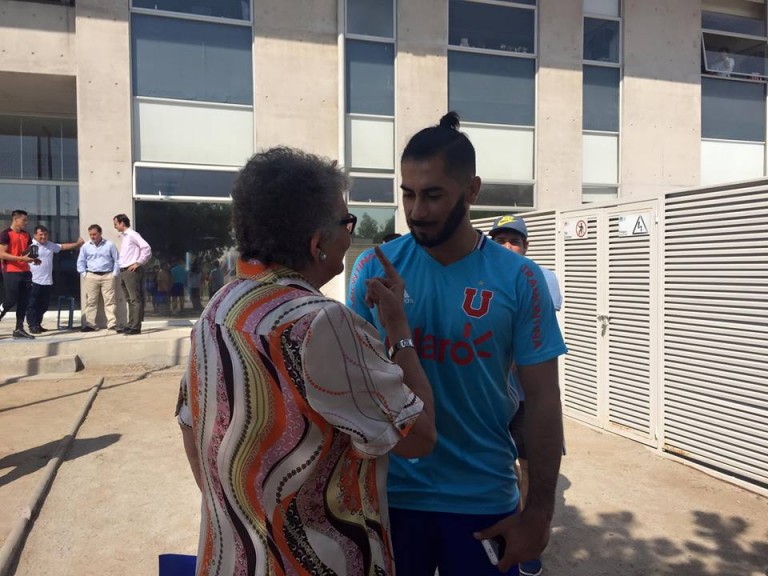 Abuelitos Bullangueros alientan al plantel de cara al Superclásico