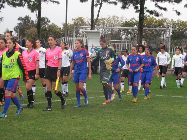 Cobarde ataque a familias azules en el fútbol femenino