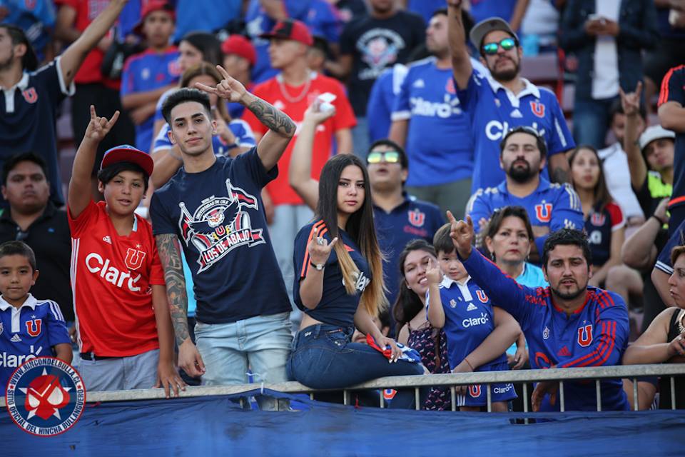 La hinchada volvió a rugir en el Nacional. Más de 25 mil almas acompañaron a la U en su estreno como local.