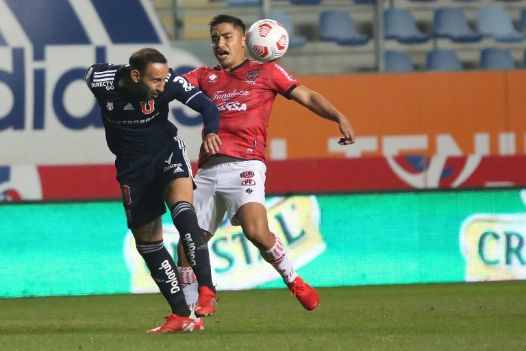 Ni la suerte estuvo con la «U» en el empate ante Ñublense