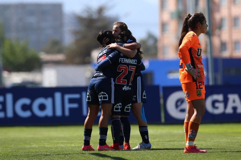 Las Leonas se meten  en semifinales