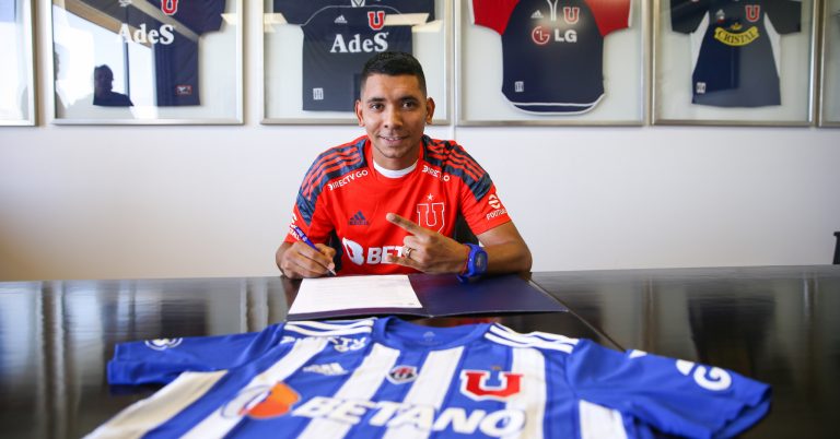 Cristian Palacios es oficializado como nuevo refuerzo