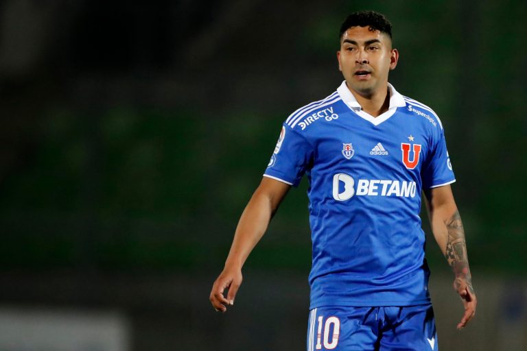 Jeisson Vargas deja la «U» y parte al fútbol de Qatar